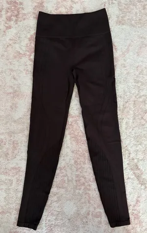 Seamless High-Waisted Fabletics Leggings thumbnail 1