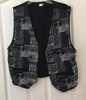 FINAL MARKDOWN Unique ladies vest large Black thumbnail 1