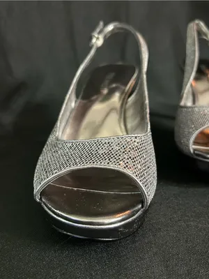 Nine West Women’s Silver Glitter Slingback Peep-Toe Heels 7.5 thumbnail 6