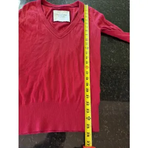 Abercrombie And‎ Fitch Womens Red Sweater Sz L V-neck Y2K Vibes Slim thumbnail 7