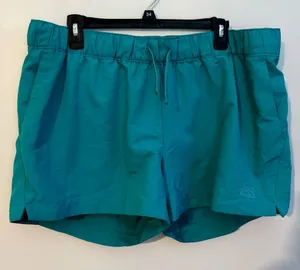 XL North Face Women’s Shorts Teal Green thumbnail 1