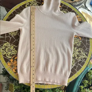 Quince Cashmere Pink Turtleneck Sweater Sz: Xs thumbnail 4