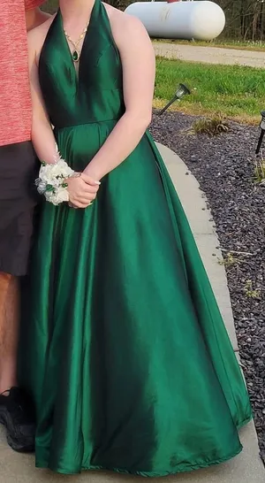 Sherri Hill 51822 Taffeta A-line gown V-neck bodice Emerald Green Size 0 SHORT thumbnail 2