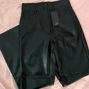 NWT Faux leather pants thumbnail 1
