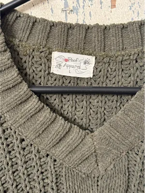 Cozy Poof Apparel chunky knit sweater, size Large, olive army green thumbnail 3