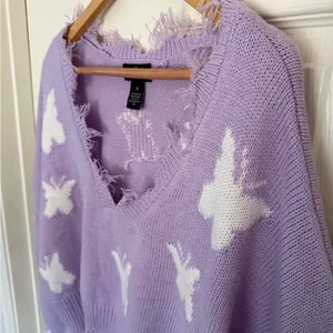 Just Polly Lavender V-Neck Sweater with Butterfly Design thumbnail 7