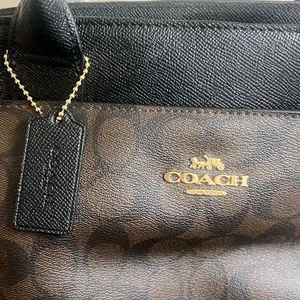 ✨Coach Casey Tote In Signature Canvas✨ thumbnail 11