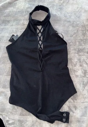 FOREVER 21+ Lace-Up Halter Bodysuit black size M thumbnail 2