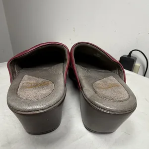 DANSKO LEATHER MULE CLOGS WINE EMBOSSED SZ 39 thumbnail 3