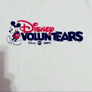 Disney Voluntears Mickey Mouse White T-Shirt‎ Size Medium Style2 thumbnail 2
