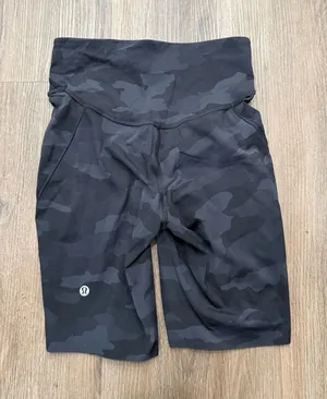 Lululemon Base Pace High Rise Short 8' Women's Camo Deep Coal Sz 4 Black Stretch thumbnail 1