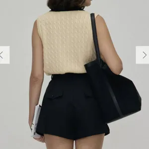 RIHOAS The Black High-waisted Pleated Belted Shorts 3 thumbnail 3