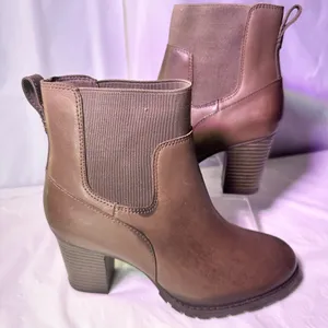 Clarks Dark Brown Heeled Boots thumbnail 2