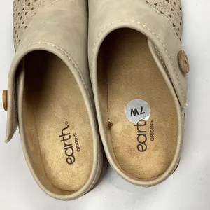 Earth Origins Women’s Slip on Mules Clogs Size 7W NWOT thumbnail 3