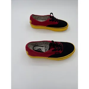 Vans X Disney Authentic Mickey Mouse low top skateboard sneakers size 7 thumbnail 2