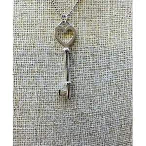 Tiffany & Co Elegant Large Sterling Silver Open Heart Key Pendant Only W/Box‎ thumbnail 2