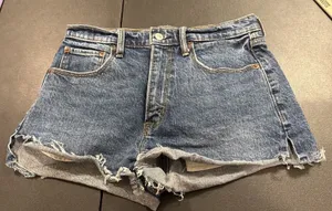 Abercrombie Fitch Womens‎ 27/4 Cutoff Mom Shorts Denim High Rise Rolled Cuff thumbnail 1