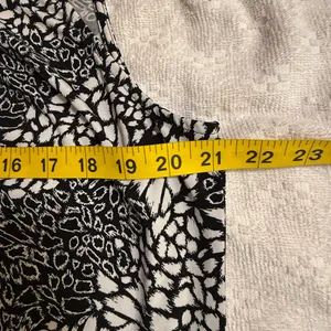 White House Black Market Monochrome Lace Blouse thumbnail 3