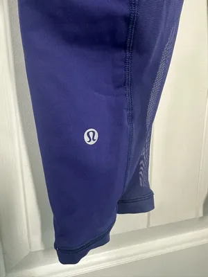 Lululemon HIT IT Purple Athletic Cropped Leggings with Side Pockets thumbnail 5