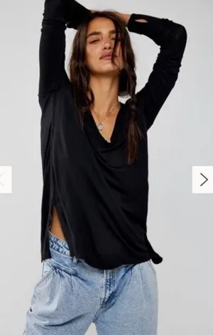 Free People Fresh and Clean Long Sleeve Tee in black Size Medium thumbnail 1
