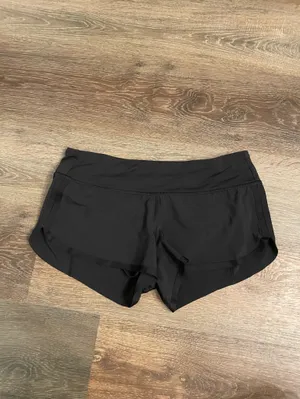 lululemon athletica Black Athletic Shorts Size 6 thumbnail 3