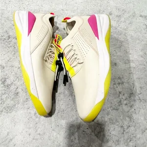 NEW Clove Women's Classic Nursing Sneakers in Lemon Aid Limited Ed Size W‎ 8.5 thumbnail 6