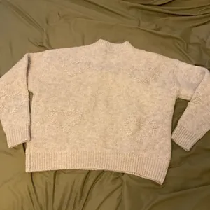 FRNCH Paris Cream Textured Heart Knit Crewneck Sweater Medium thumbnail 10