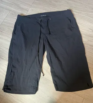 Columbia Black Women's Capris Pull-On Drawstring thumbnail 1