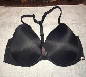 Victoria's Secret Bra thumbnail 1