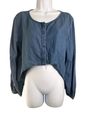 Banana Republic Petite Large Blue Lyocell Cropped‎ Chambray Top Crochet Back L P thumbnail 1