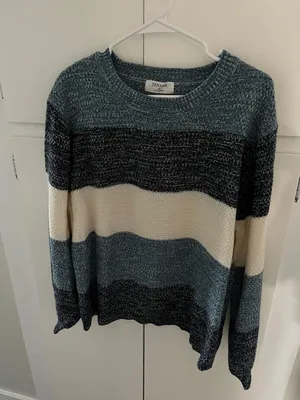Oversized Knit Sweater Size XL thumbnail 1