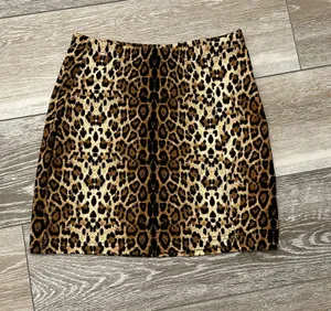 SHEIN Sz XS Adorable Leopard Print Mini Skirt Super Soft Pull On thumbnail 1