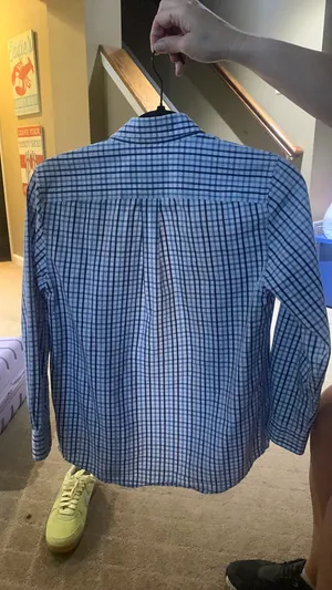 Boys Vineyard vines button up thumbnail 2