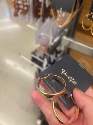Gold Hoop Earrings (Paris exclusive) thumbnail 4