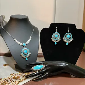 Elegant Turquoise and Silver Jewelry Set thumbnail 2