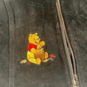 Disney Winnie The Pooh Genuine Suede Leather Embroidered Vest Womens Sz M/L A13 thumbnail 2