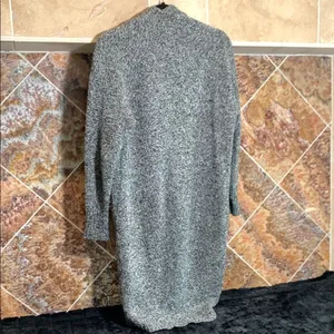 Boutique Women's Black Gray White Open Front Knit Long Cardigan Sweater with Pockets thumbnail 4