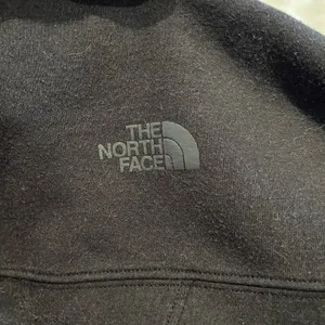 North Face Hoodie Women’s Medium Long Sleeve Black Pullover Hooded Lightweight thumbnail 9
