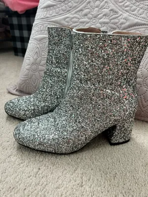 Sparkly Silver Boots Size 6.5 thumbnail 1