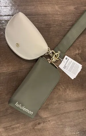 Lululemon Dual Pouch Wristlet Green thumbnail 1
