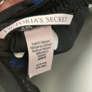VICTORIA’S SECRET Satin Jumpsuit thumbnail 12