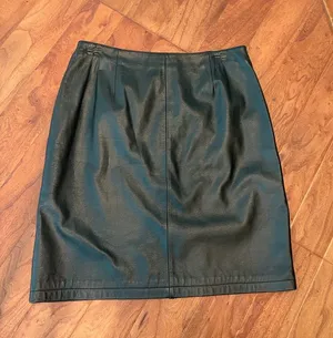 Wilson’s Leather Maxima Classic Black Genuine Leather Midi Skirt Size 10 thumbnail 1