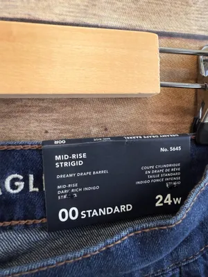 American Eagle Dreamy Drape Barrel Mid-Rise Strigid Dark Wash Jeans Size 00 NWT thumbnail 4