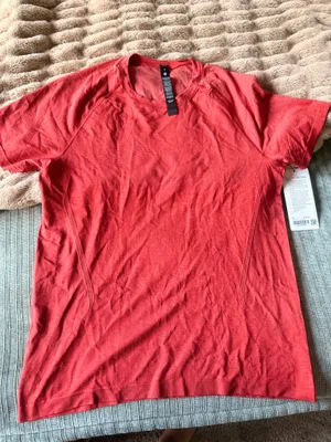 Lululemon Men’s Shirt thumbnail 1