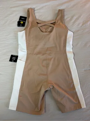 Body Glove‎ Nude and White Colorblock Performance Romper thumbnail 4