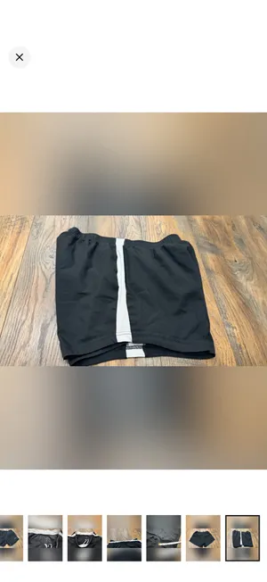 Nike Shorts Women’s Size Small Black White Workout Running Athletic Active thumbnail 8