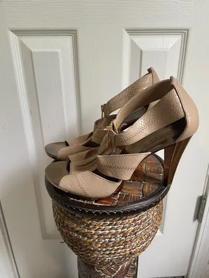 Michael Kors Taupe Preppy Quiet Luxury Textured High Heel Sandals thumbnail 3