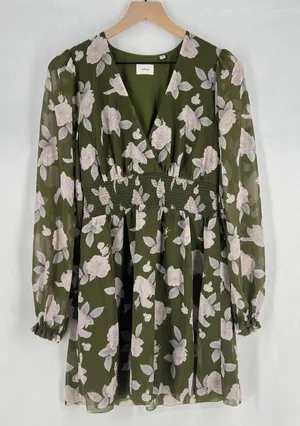 Aritzia‎ Wilfred Wistful Mini Dress Womens M Green Floral Smocked Surplice Neck thumbnail 1
