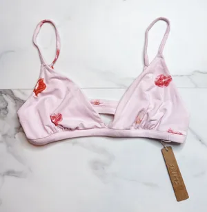 NWT Skims Sleep Plunge Bra thumbnail 1