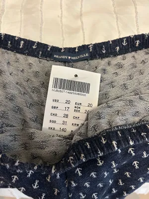Brandy Melville Shorts Print  thumbnail 2
